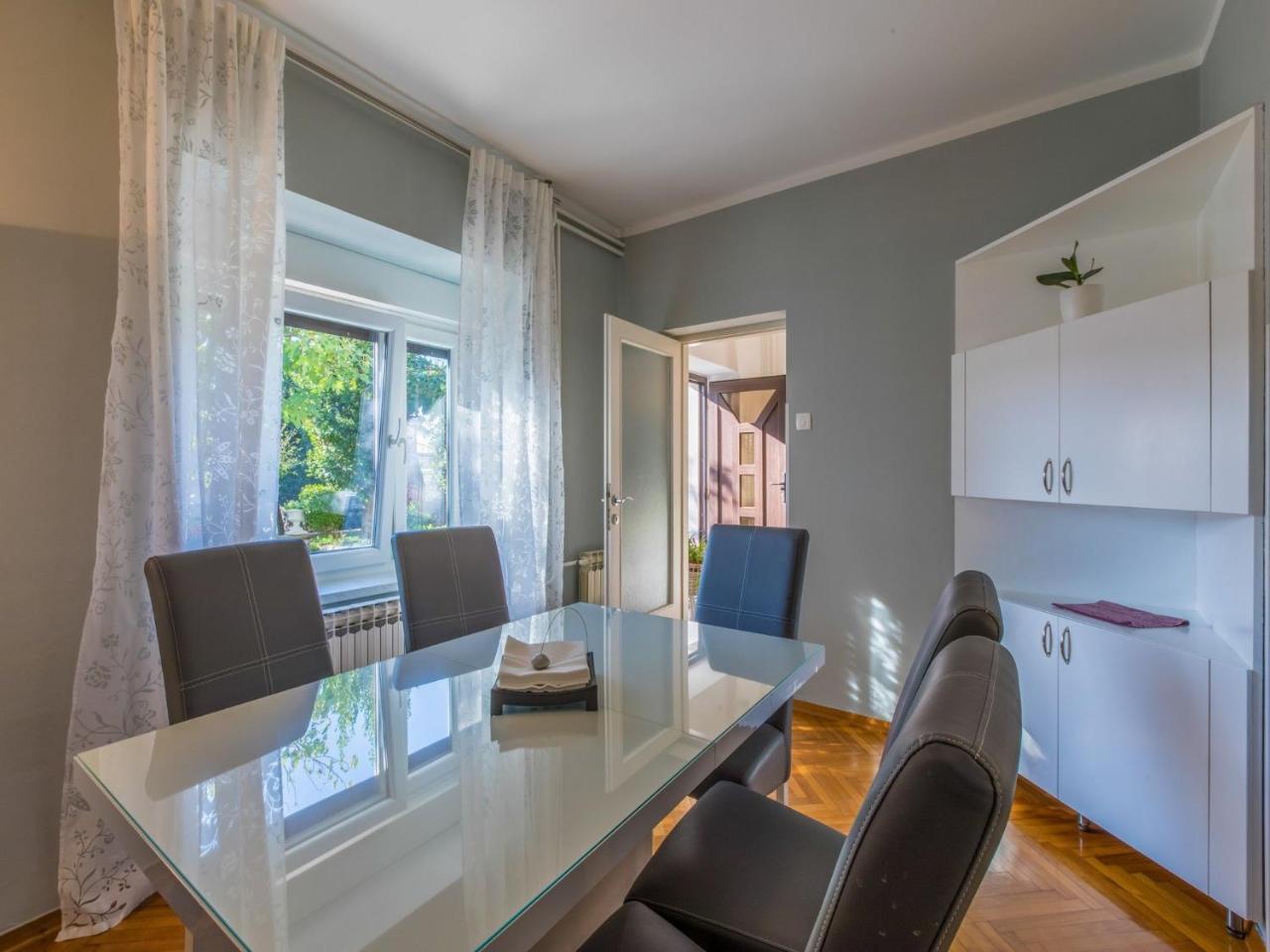House Barbara Villa Ядраново Екстериор снимка