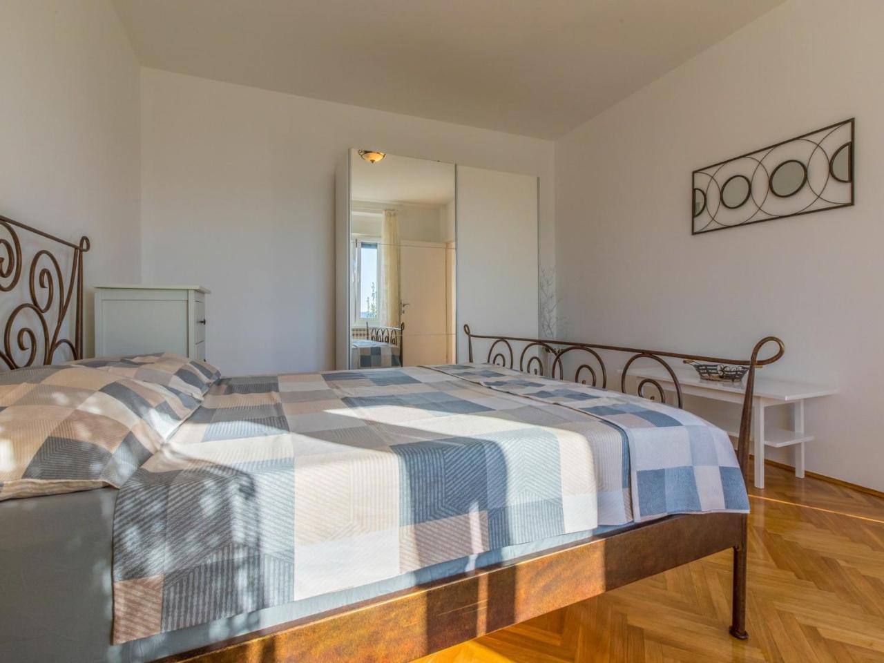 House Barbara Villa Ядраново Екстериор снимка