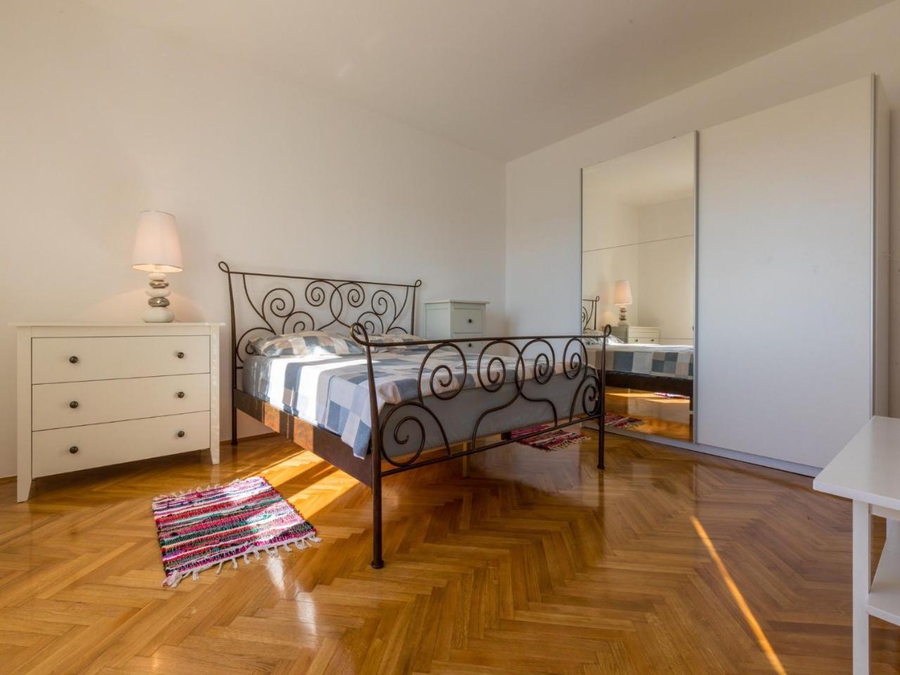 House Barbara Villa Ядраново Екстериор снимка